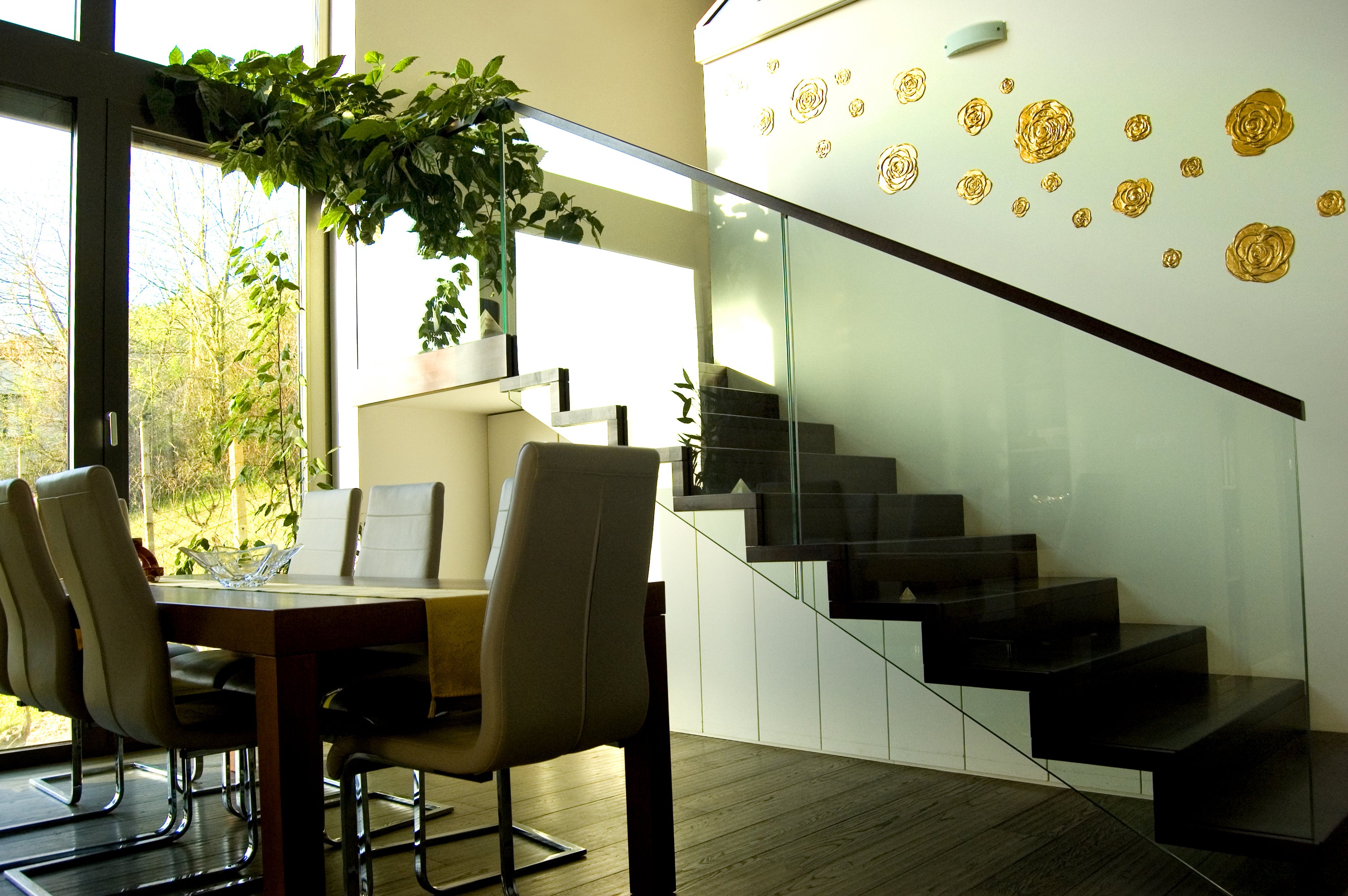 Interior Jewellery: Gold Rose Garden